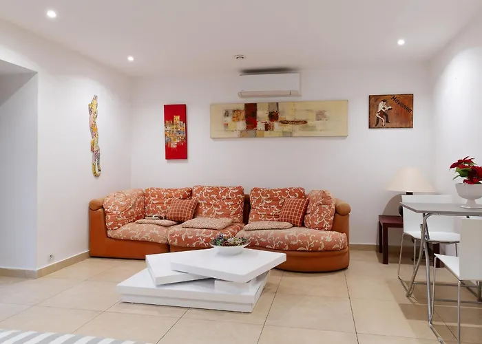 Independant En Calme, Jardins Et Piscine A 5 Min De La