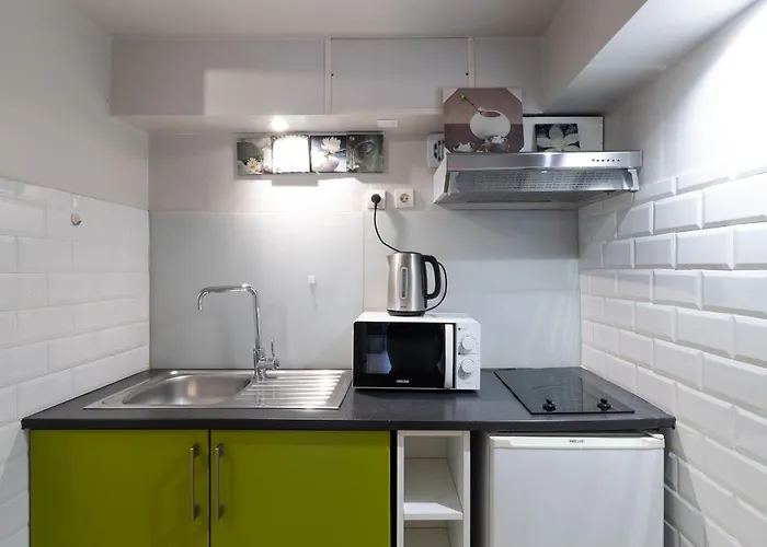 Independant En Calme, Jardins Et Piscine A 5 Min De La * Nice