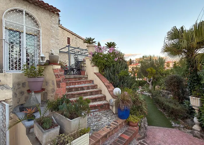 Independant En Calme, Jardins Et Piscine A 5 Min De La Pensionat Nice