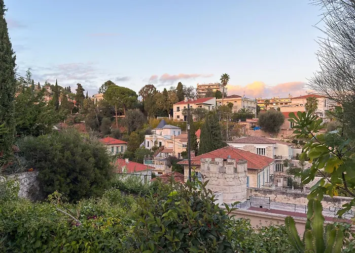 Independant En Calme, Jardins Et Piscine A 5 Min De La *